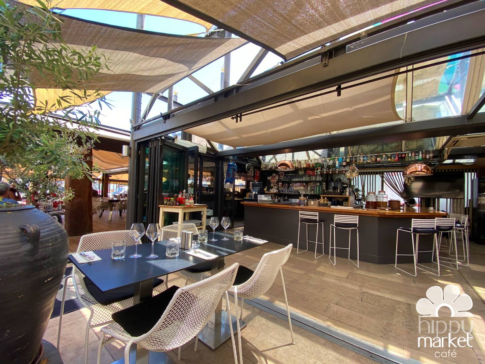 Réserver un restaurant avec terrasse ouverte à Mèze 34140 dans l'Hérault