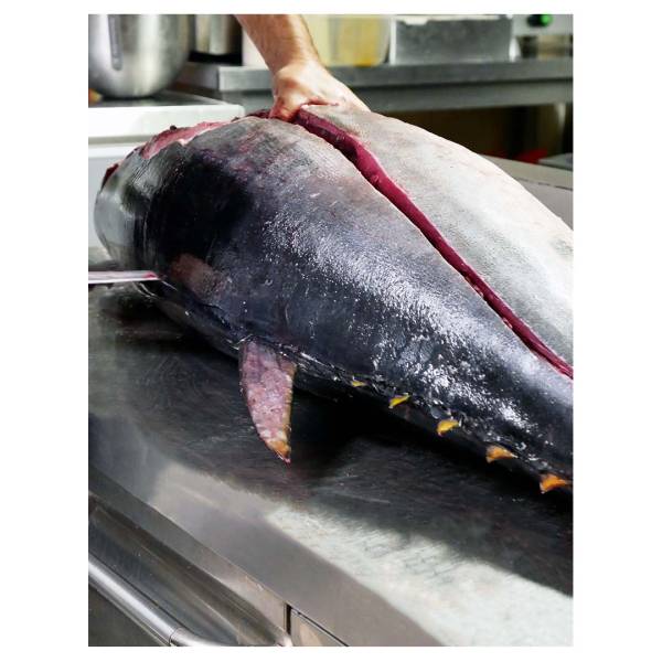 Tataki de Thon rouge 35€ Du Hippy Market restaurant sur Sète 