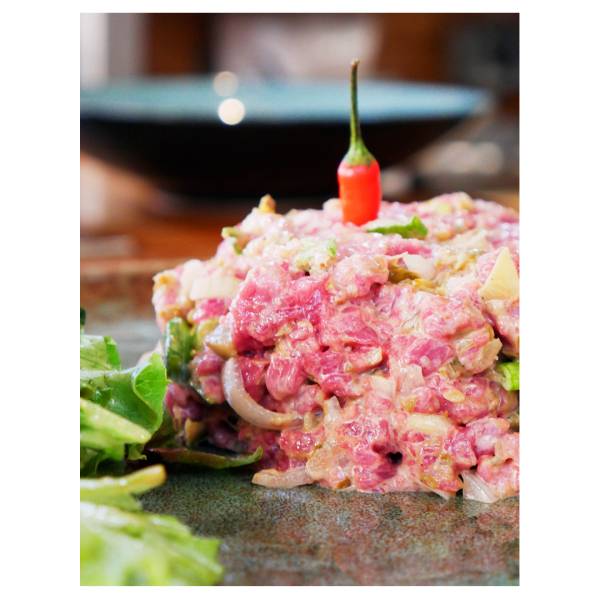 tartare de boeuf préparé au HIPPY MARKET SETE 